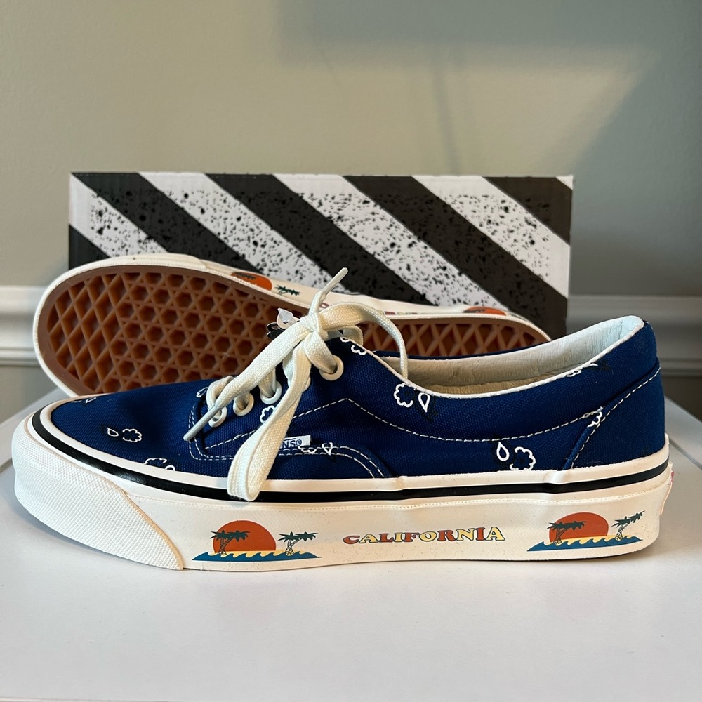 Vans New blue paisley California OG m 7/w 8.5